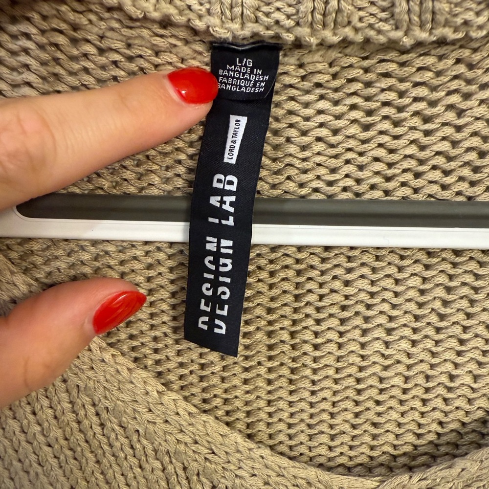 Design Lab Lord & Taylor Women's Tan Sweater